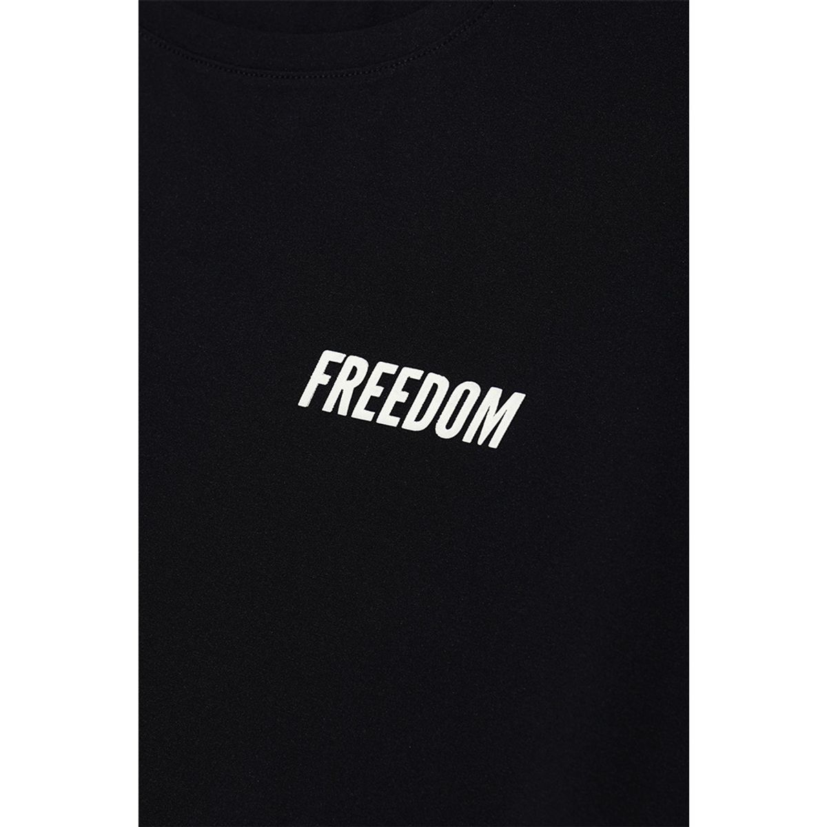 프리덤(FREEDOM) 에센셜 세미오버핏 티셔츠_2color