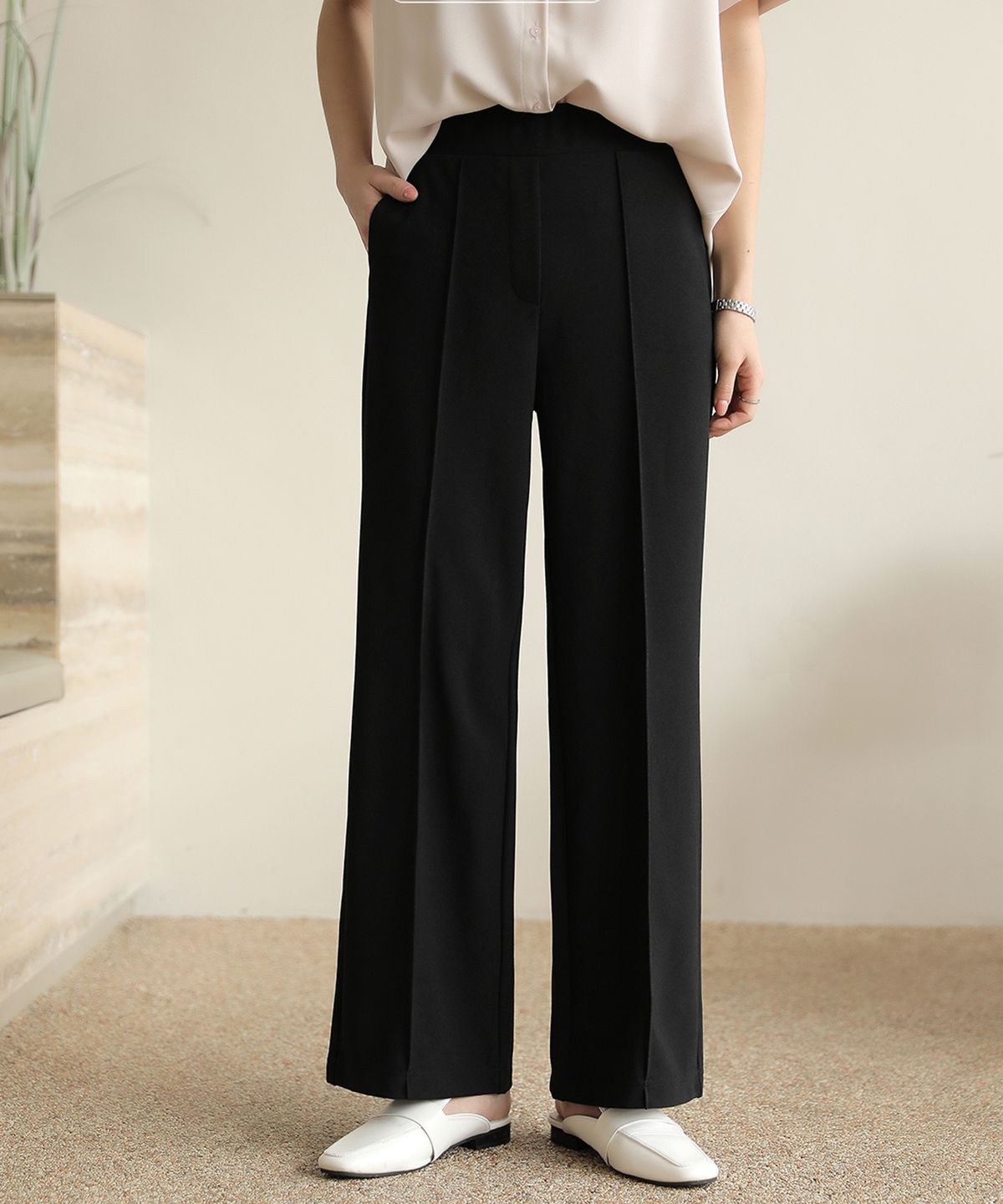 빼빼(BBAEBBAE) 뒷밴딩 절개 스판 와이드 슬랙스 팬츠