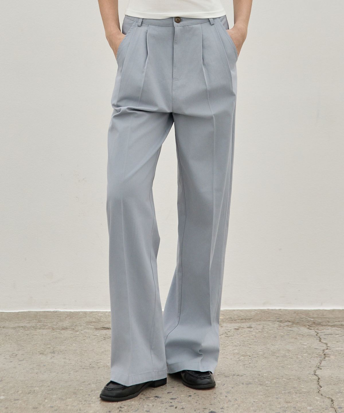 엘리오티(ELLIOTI) 2-Tuck Regular Chino Pants_3Color