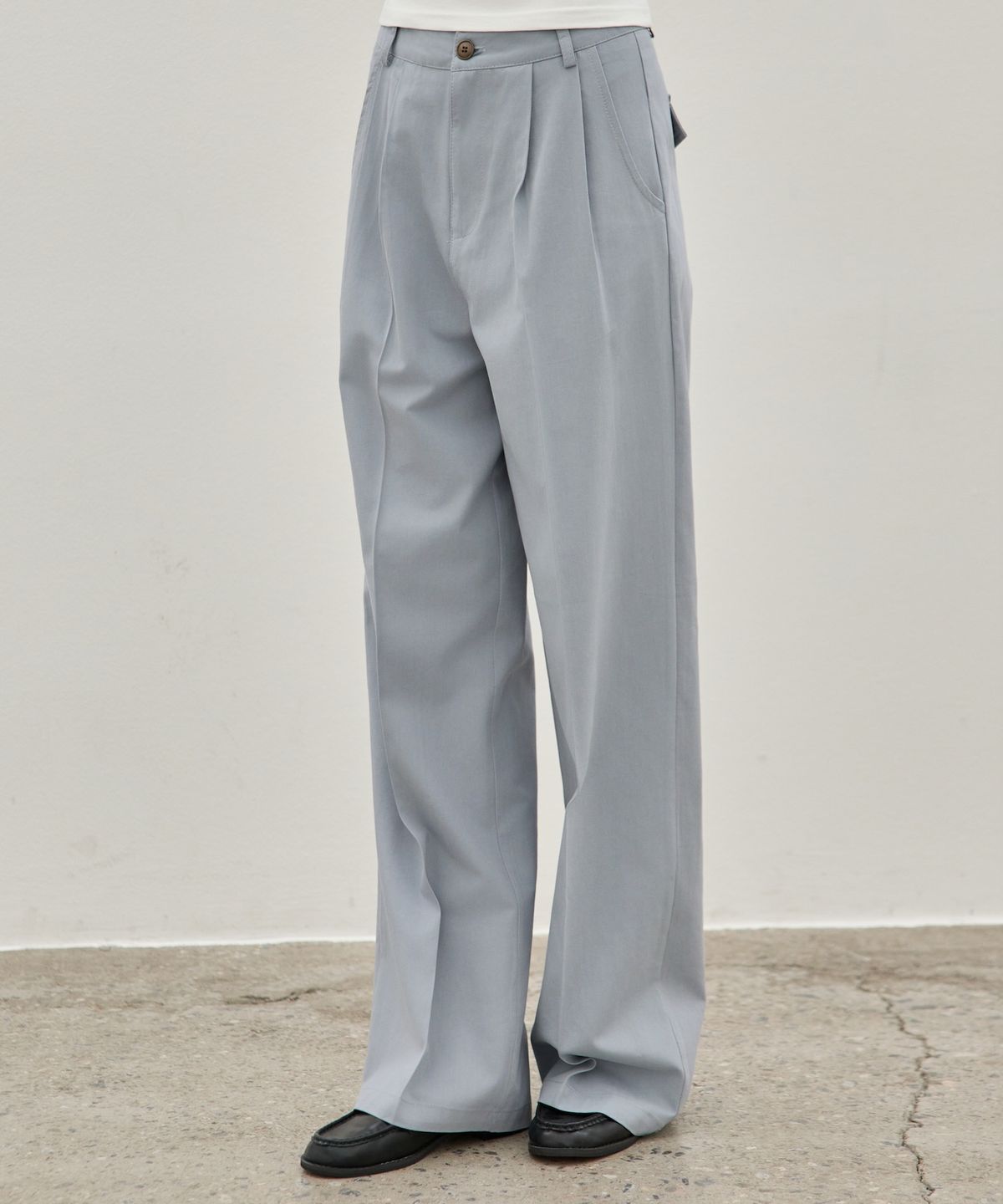 엘리오티(ELLIOTI) 2-Tuck Regular Chino Pants_3Color