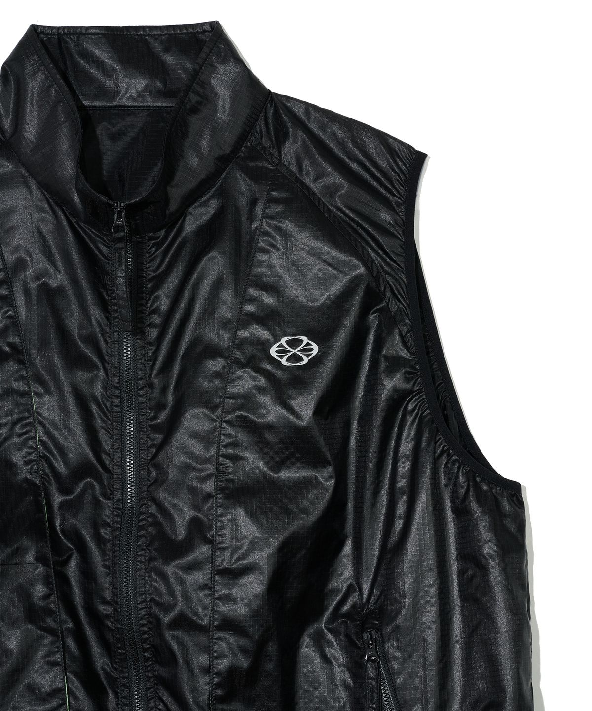 논타입(NONTYPE) HIDDEN EFFECT LIGHT WIND VEST (BLACK)