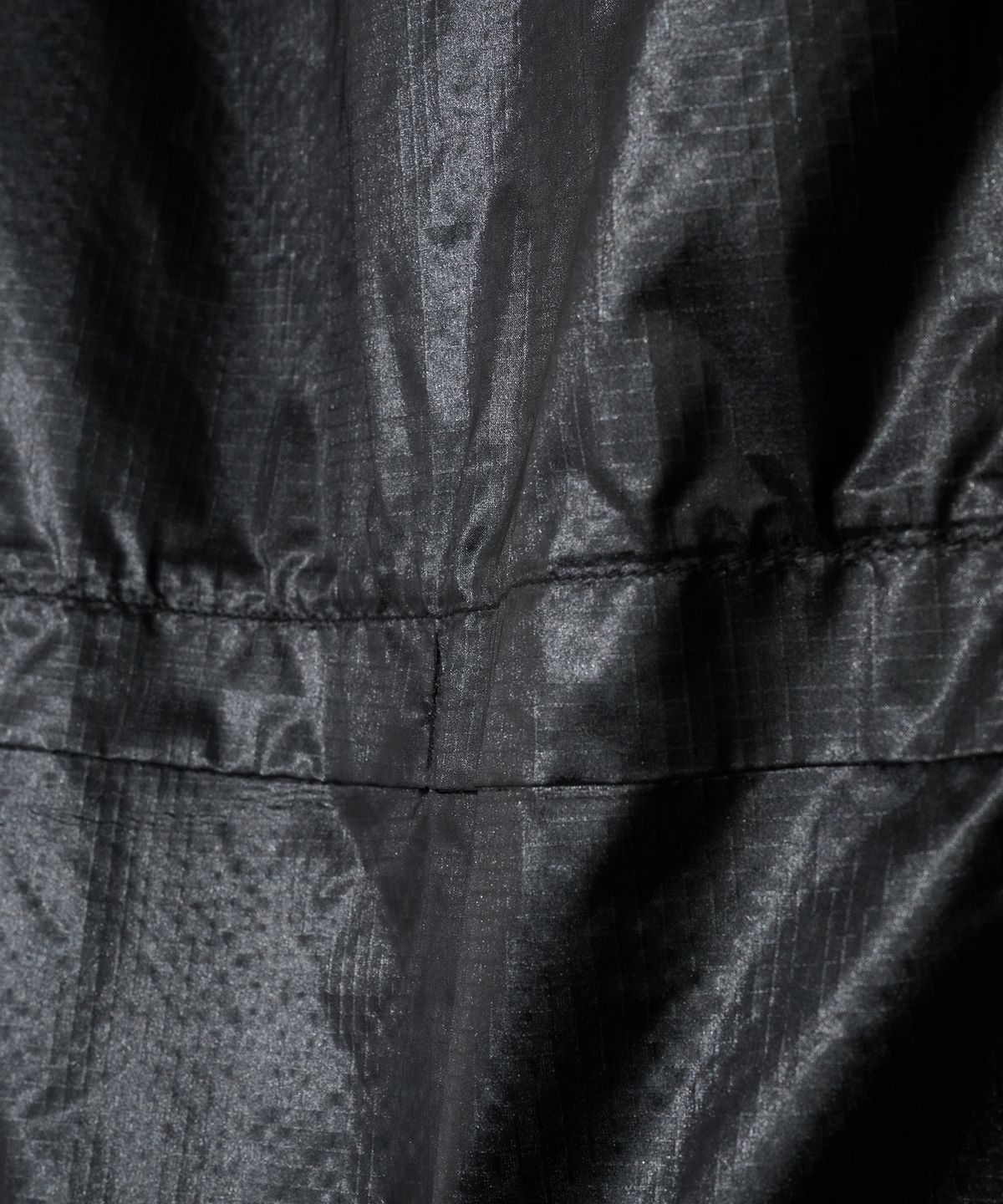 논타입(NONTYPE) HIDDEN EFFECT LIGHT WIND VEST (BLACK)
