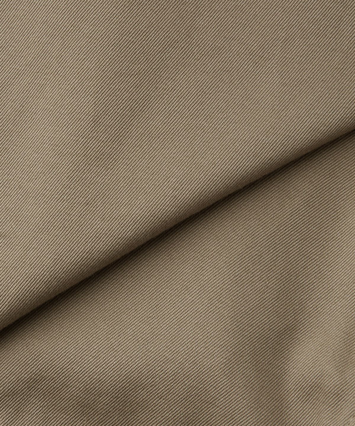 아웃스탠딩(OUTSTANDING) OFFICER CHINO SHORTS_KHAKI