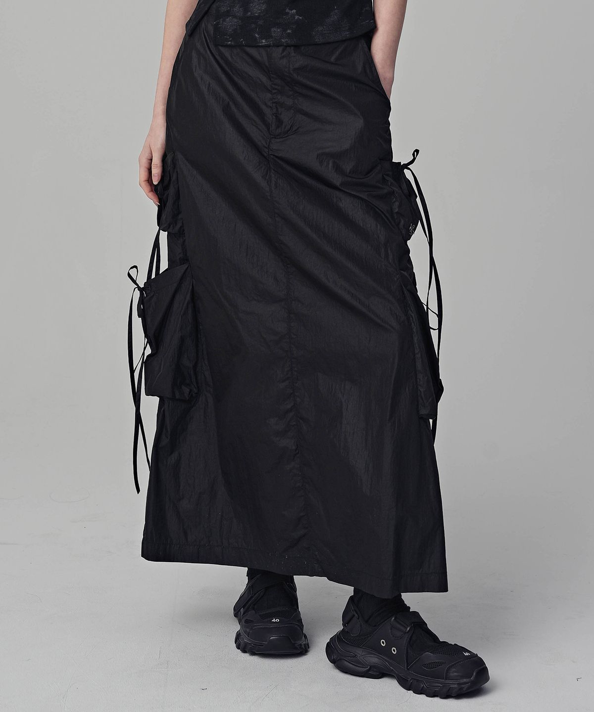 어반드레스(AVANDRESS) Ribbon Taslan Long Skirt - 4COL