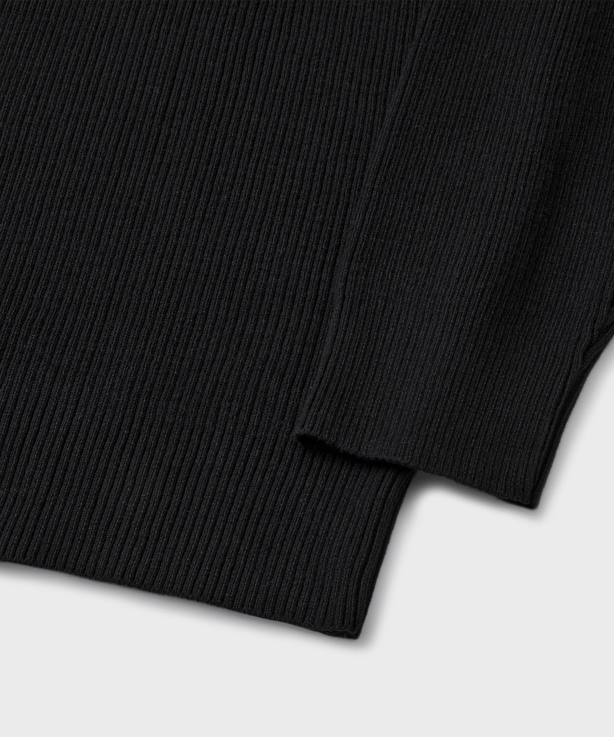 브랜디드(BRANDED) HARD TWIST RIBBED HENLEY NECK KNIT [BLACK]