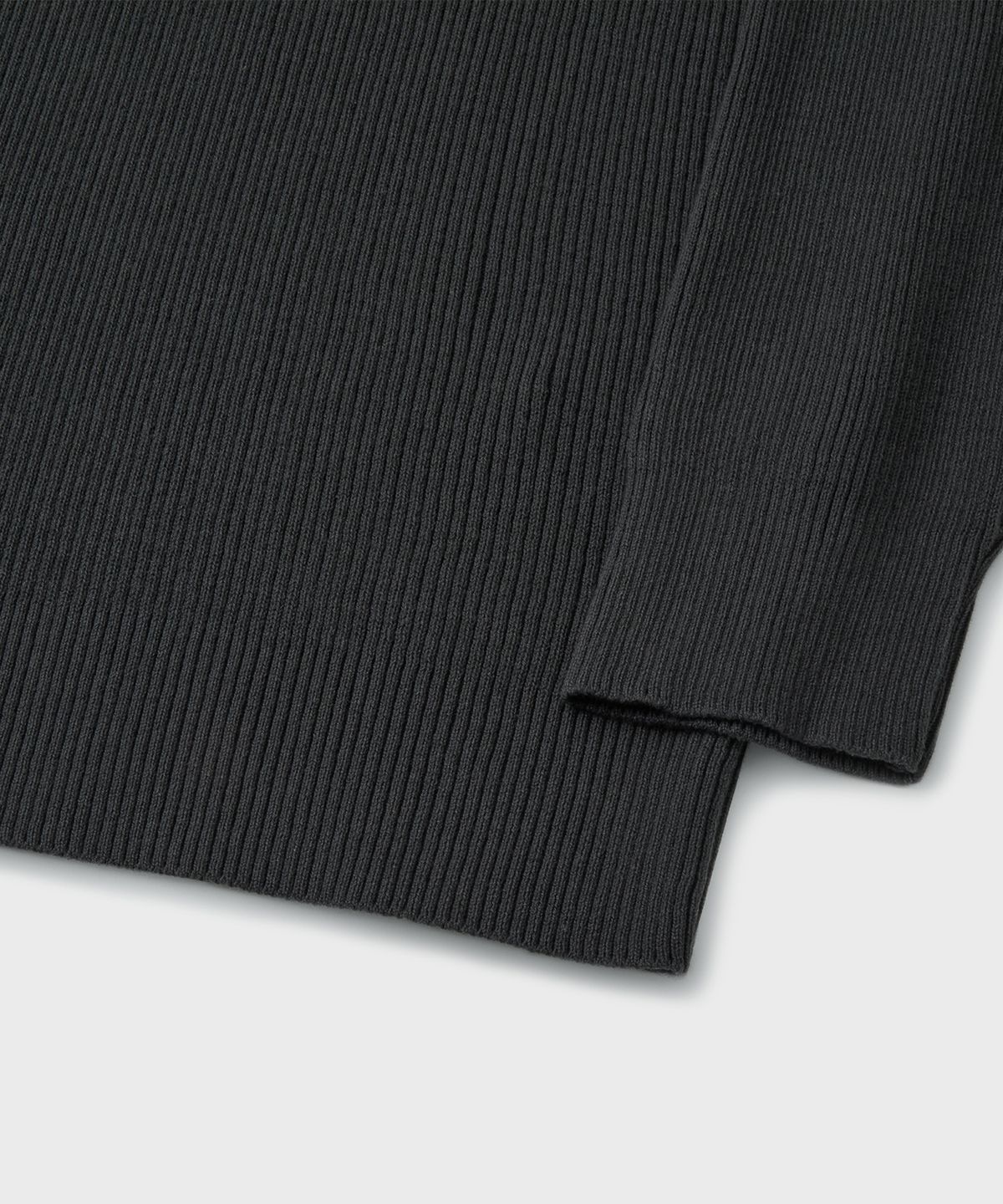 브랜디드(BRANDED) HARD TWIST RIBBED HENLEY NECK KNIT [GRAPHITE]