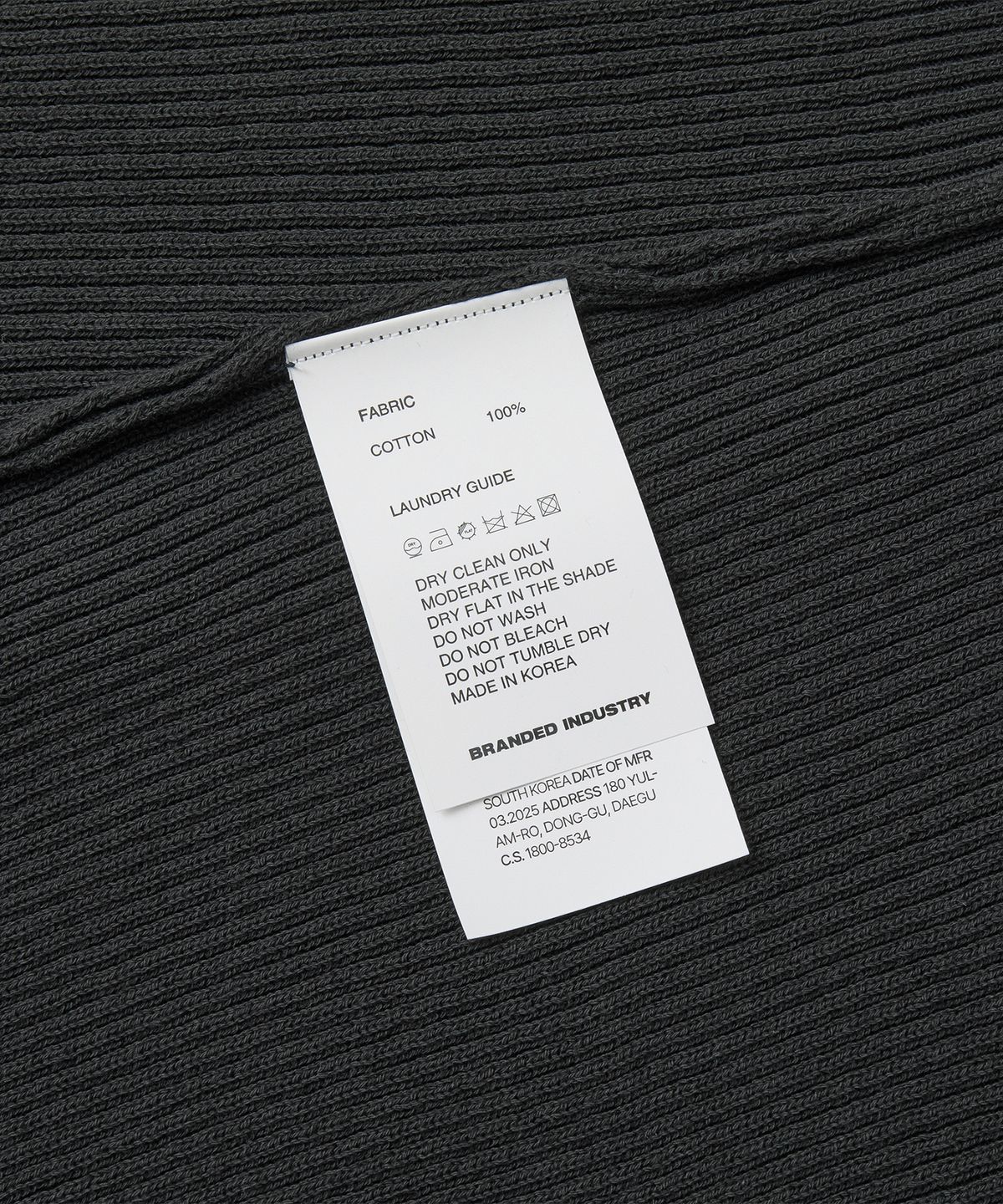 브랜디드(BRANDED) HARD TWIST RIBBED HENLEY NECK KNIT [GRAPHITE]
