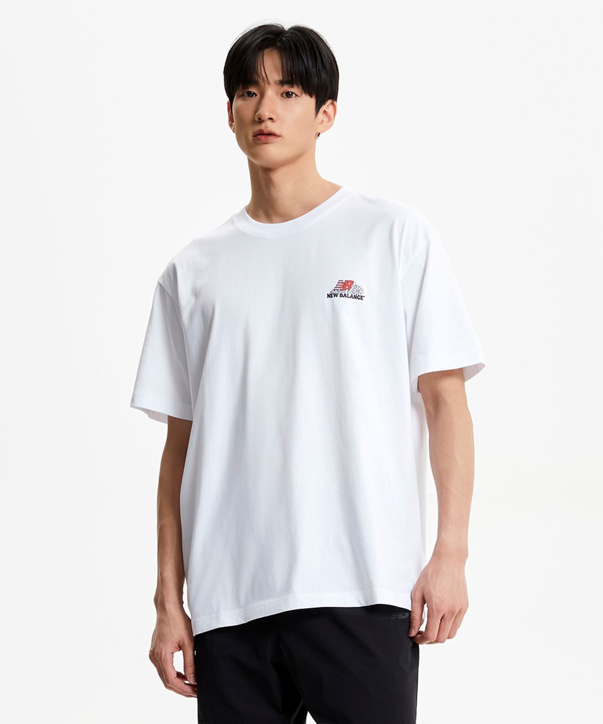 뉴발란스(NEW BALANCE) NBNEF31633 / UNI NB BOY 피크닉 컨텐츠 반팔티 (WHITE)