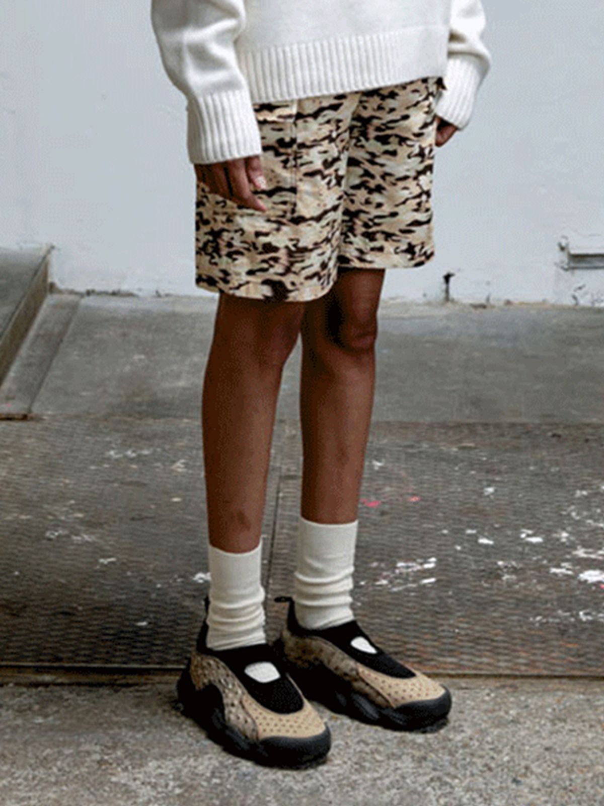 에르에르(ERER) DTP Cargo Shorts Tan