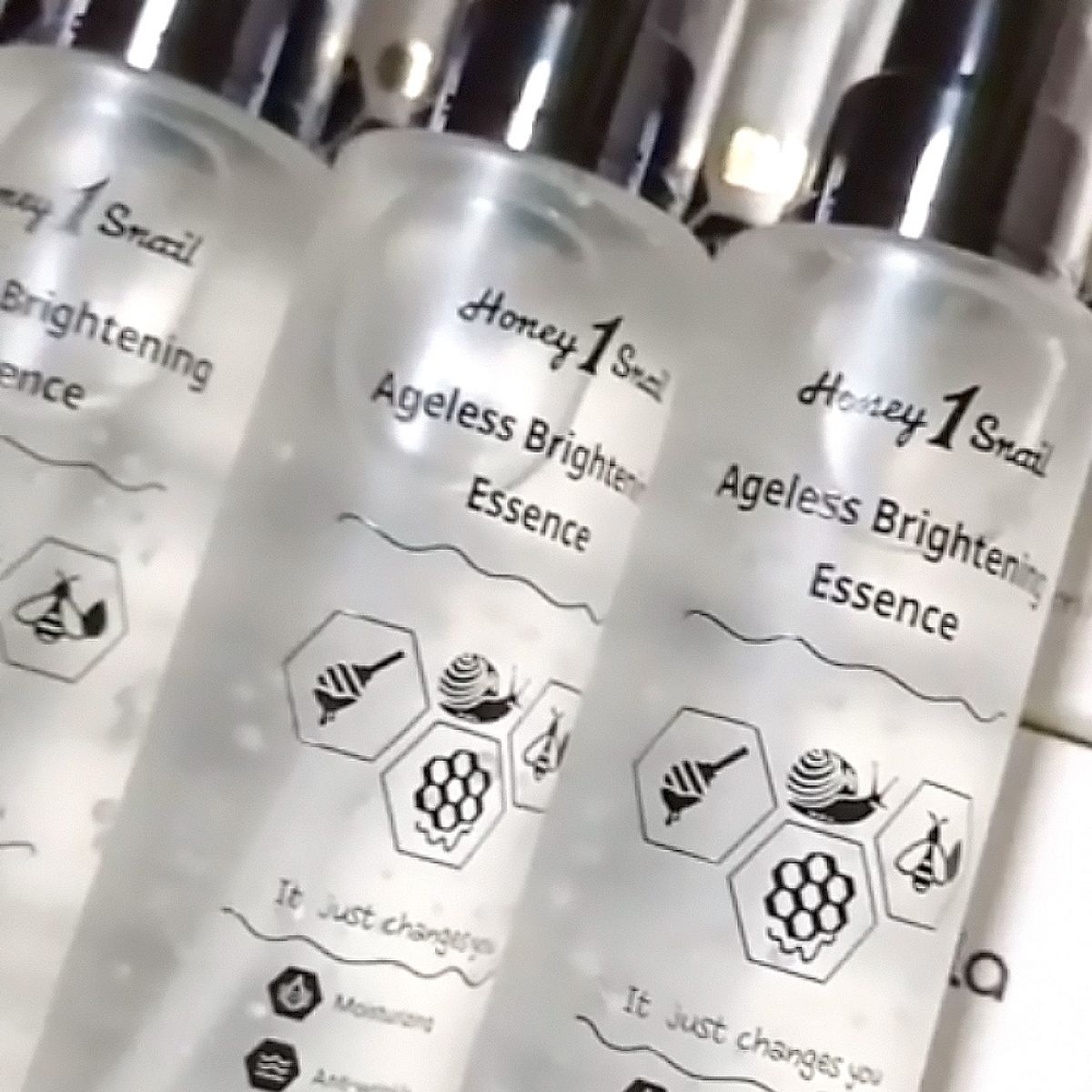 넬라(NELLA) 허니원스네일 에이지리스 광채 에센스 100ml *2개