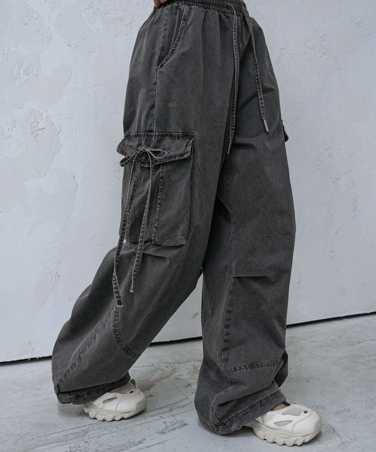 어반드레스(AVANDRESS) S Dyed Cargo Denim Pants - 2COL