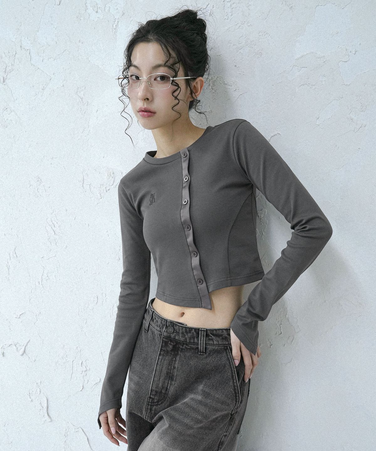 어반드레스(AVANDRESS) Button Unbalance Long Sleeve - 2COL