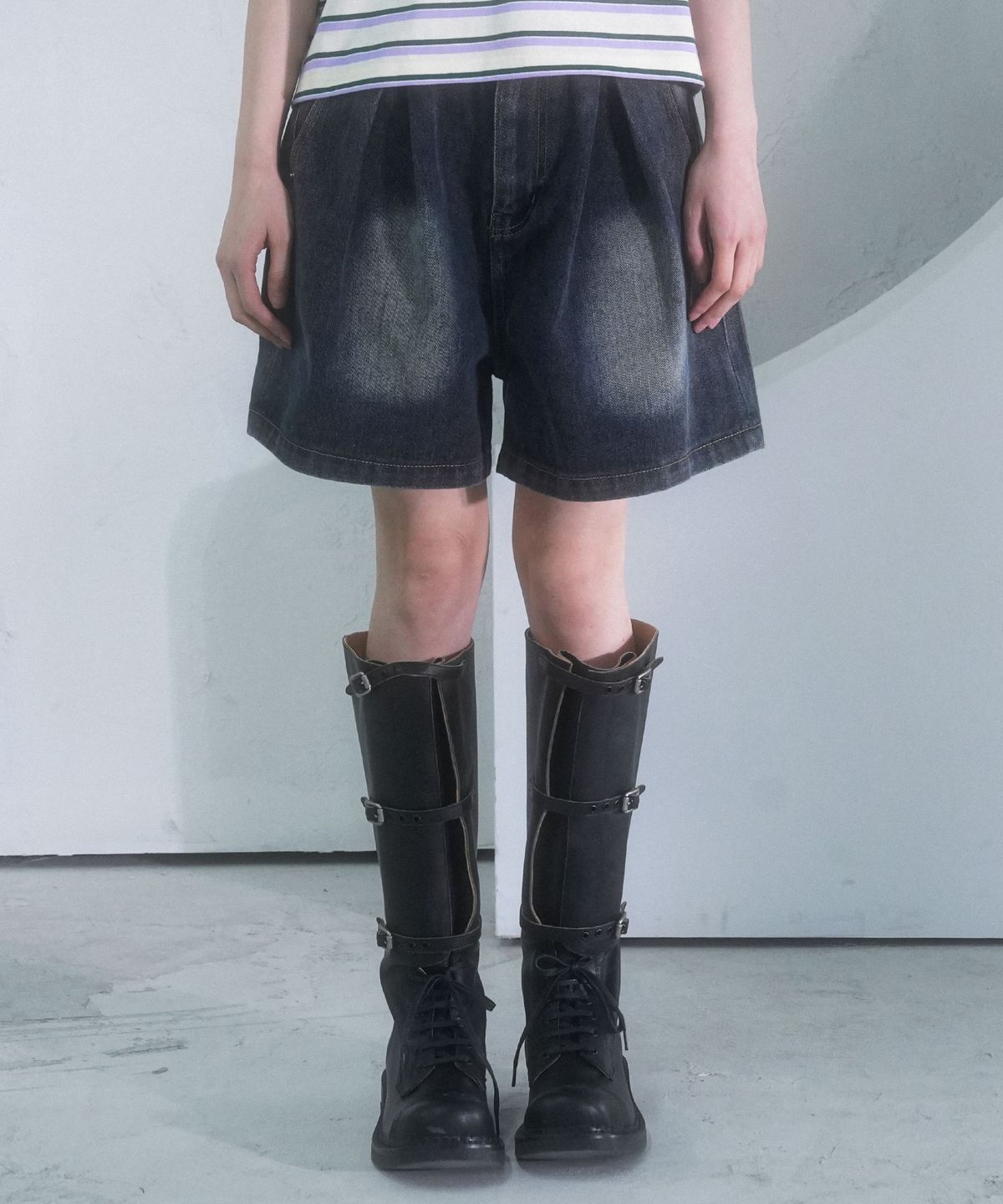 어반드레스(AVANDRESS) Double Wrinkle Denim Shorts BLACK