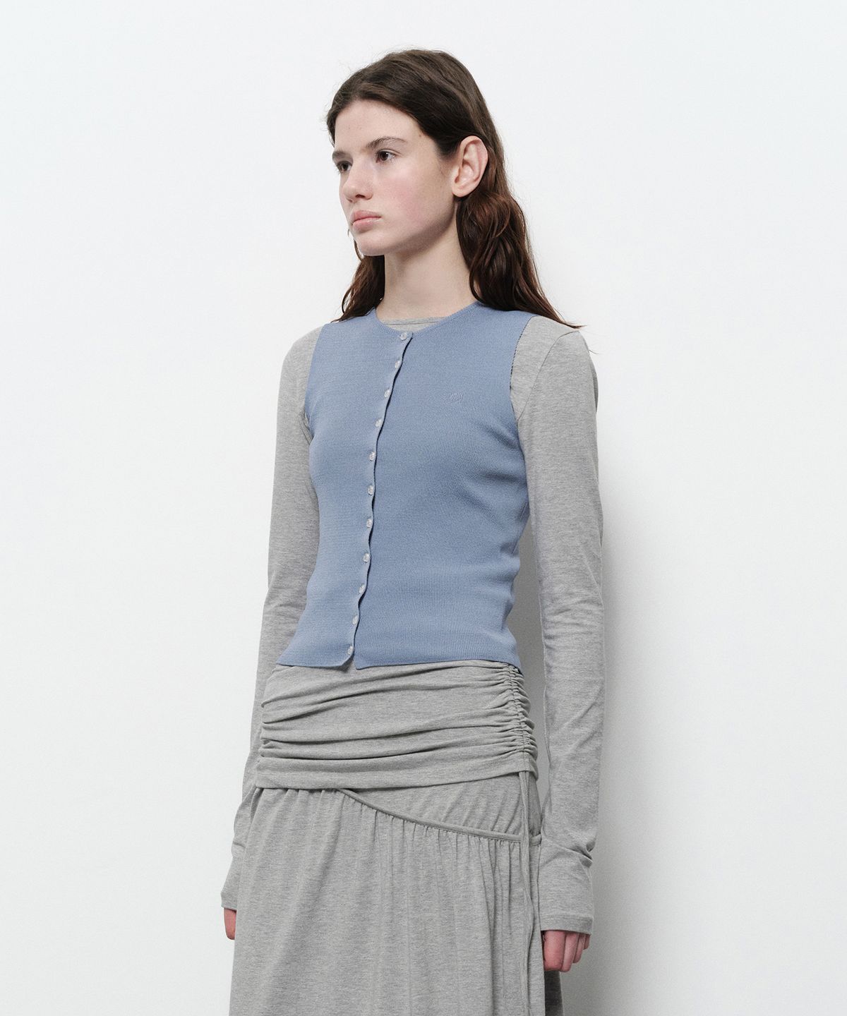 다이애그널(DIAGONAL) FLOWER BUTTON KNIT VEST (blue)