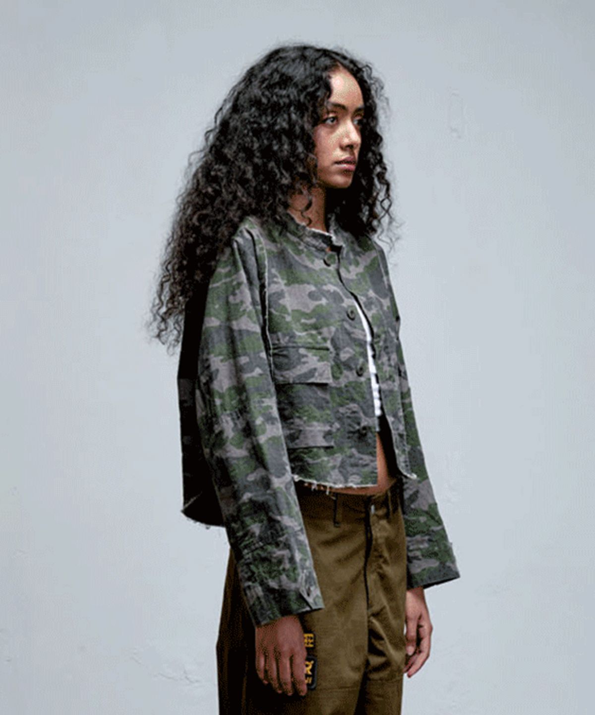 에르에르(ERER) Camouflage Ripstop Crop Jacket Dark Khaki