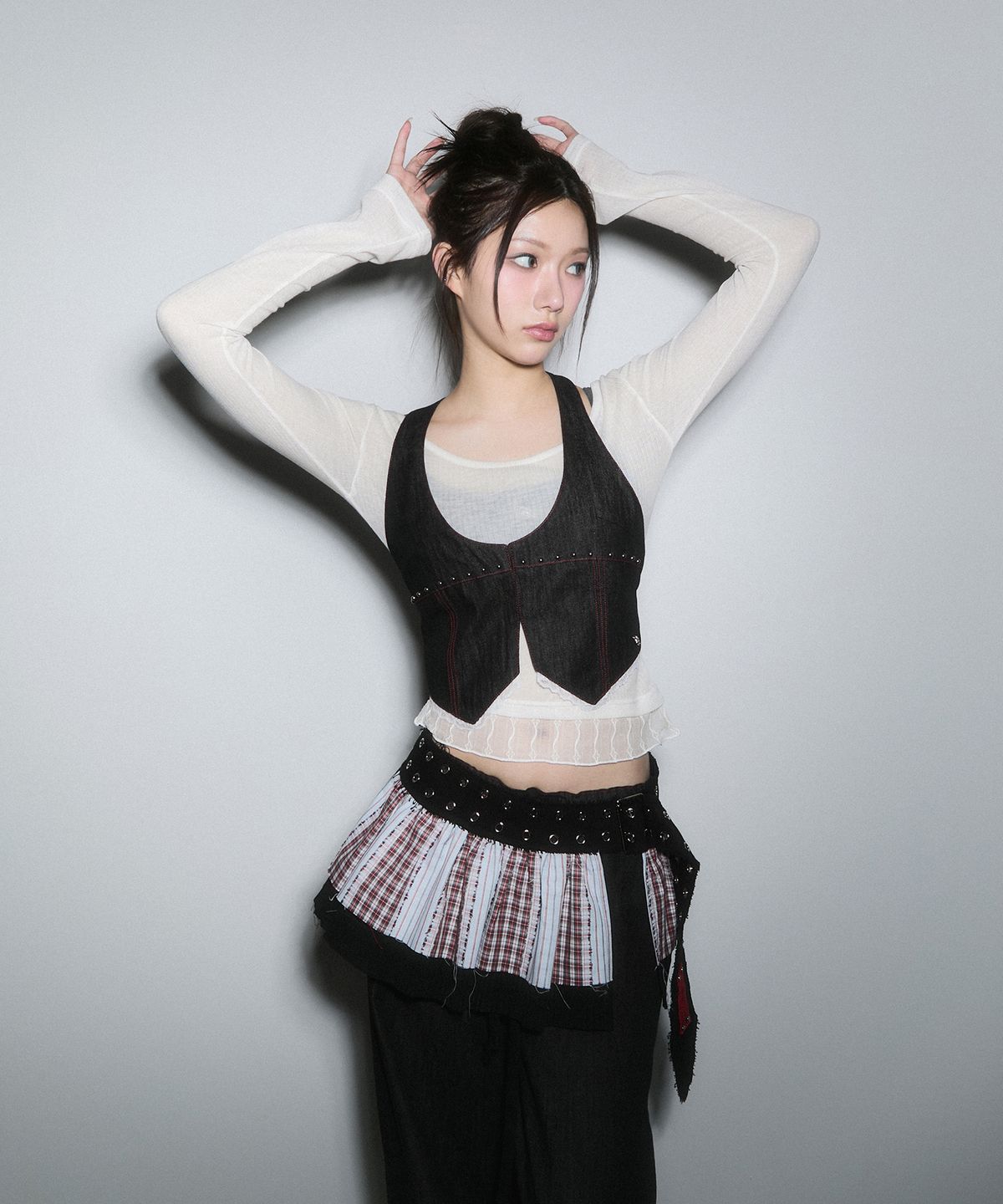 체리퀴리(CHERRYQUIRI) halter neck stud vest - indigo