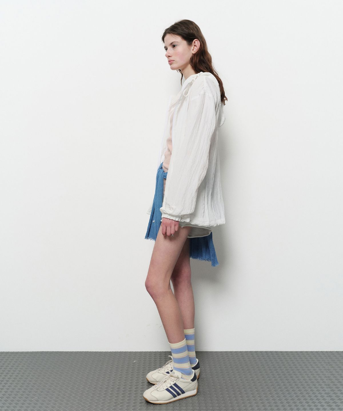 다이애그널(DIAGONAL) CREASE HOODIE ZIP UP (white)