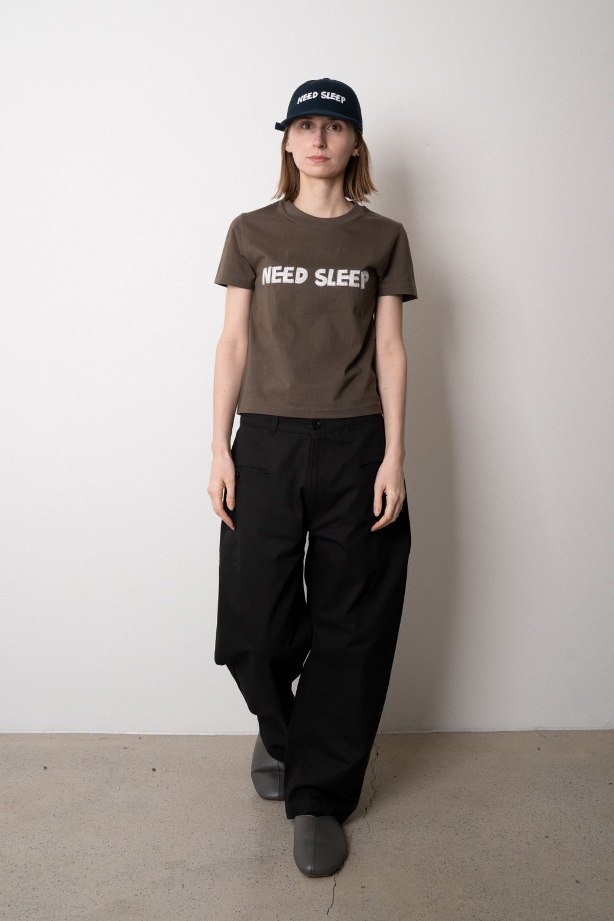 니드슬립(NEED SLEEP) curved button pants [black]