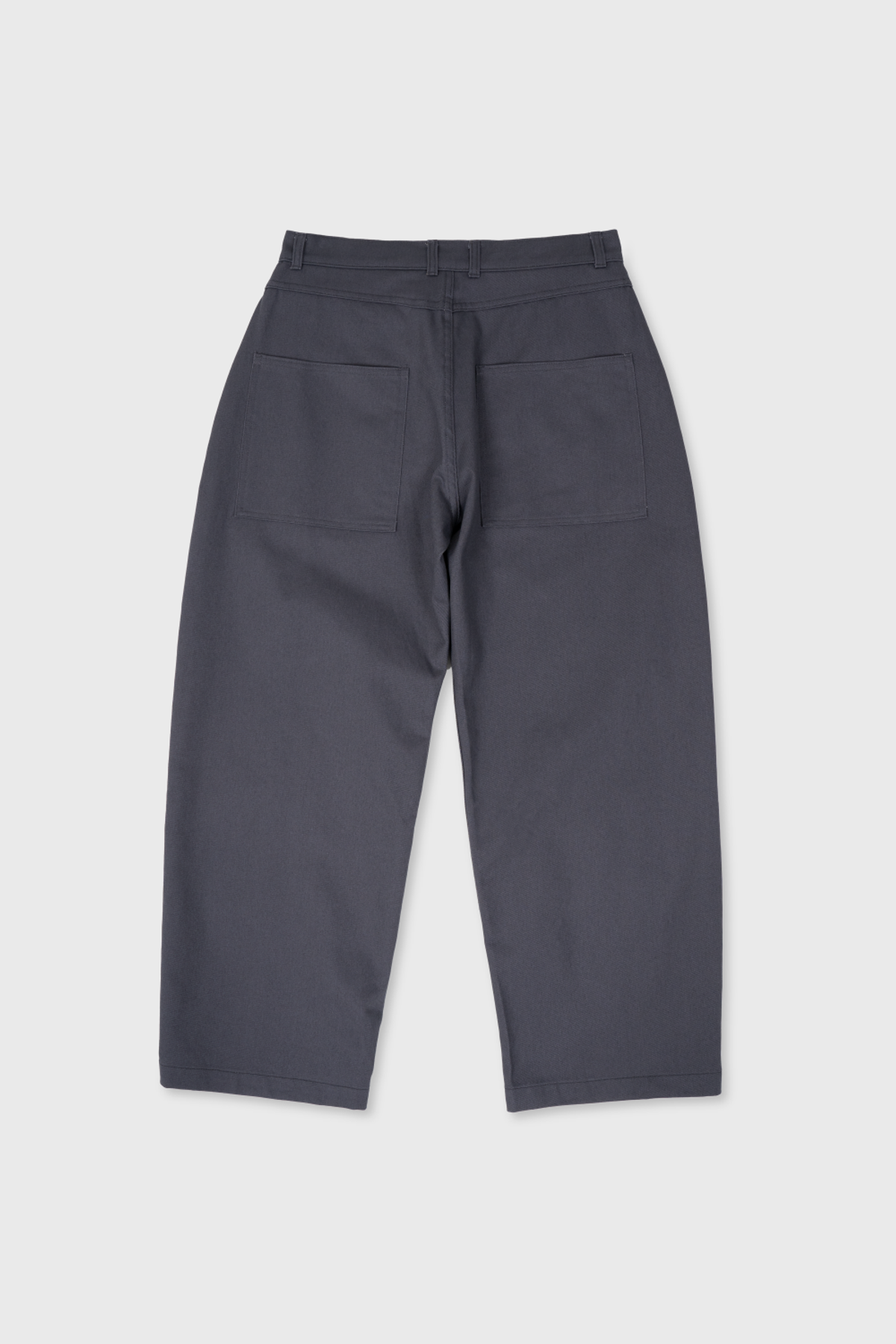 니드슬립(NEED SLEEP) curved button pants [charcoal]