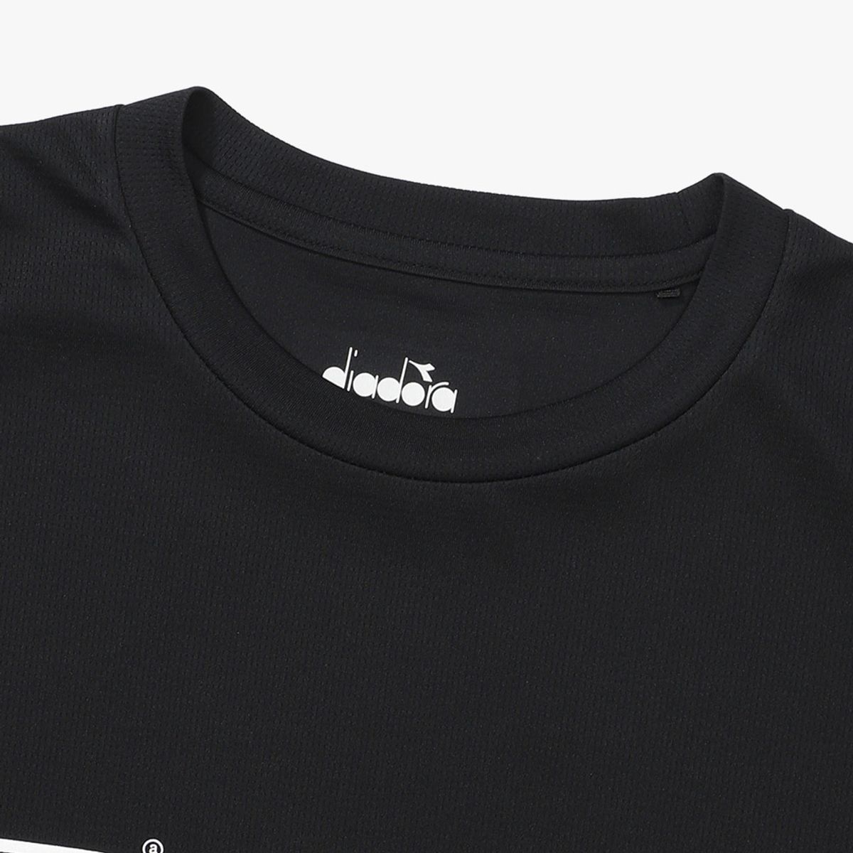 디아도라(diadora) 테크니컬 윙 테니스 반팔 티셔츠 BLACK