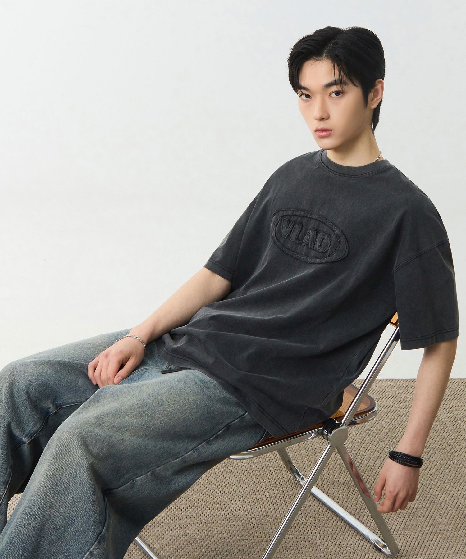 Tシャツ・カットソー DIMITRI BLACK VLAD Cut-Off Applique Short Sleeve T-Shirt Pig MUSINSA公式 | DIMITRI BLACK VLAD Cut-off Applique Short