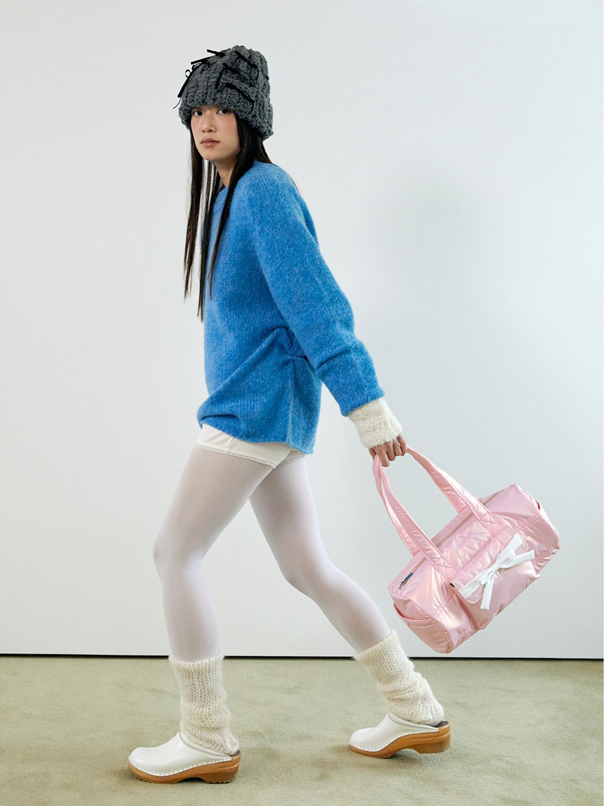 네프네프(NEFNEF) glossy ribbon duffle bag_pink