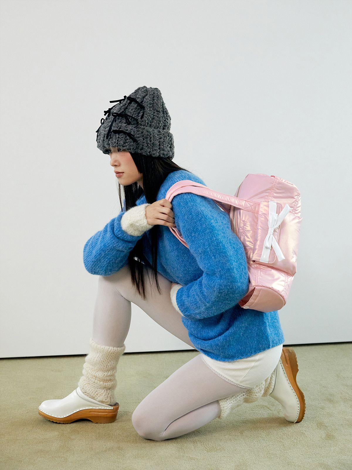 네프네프(NEFNEF) glossy ribbon duffle bag_pink