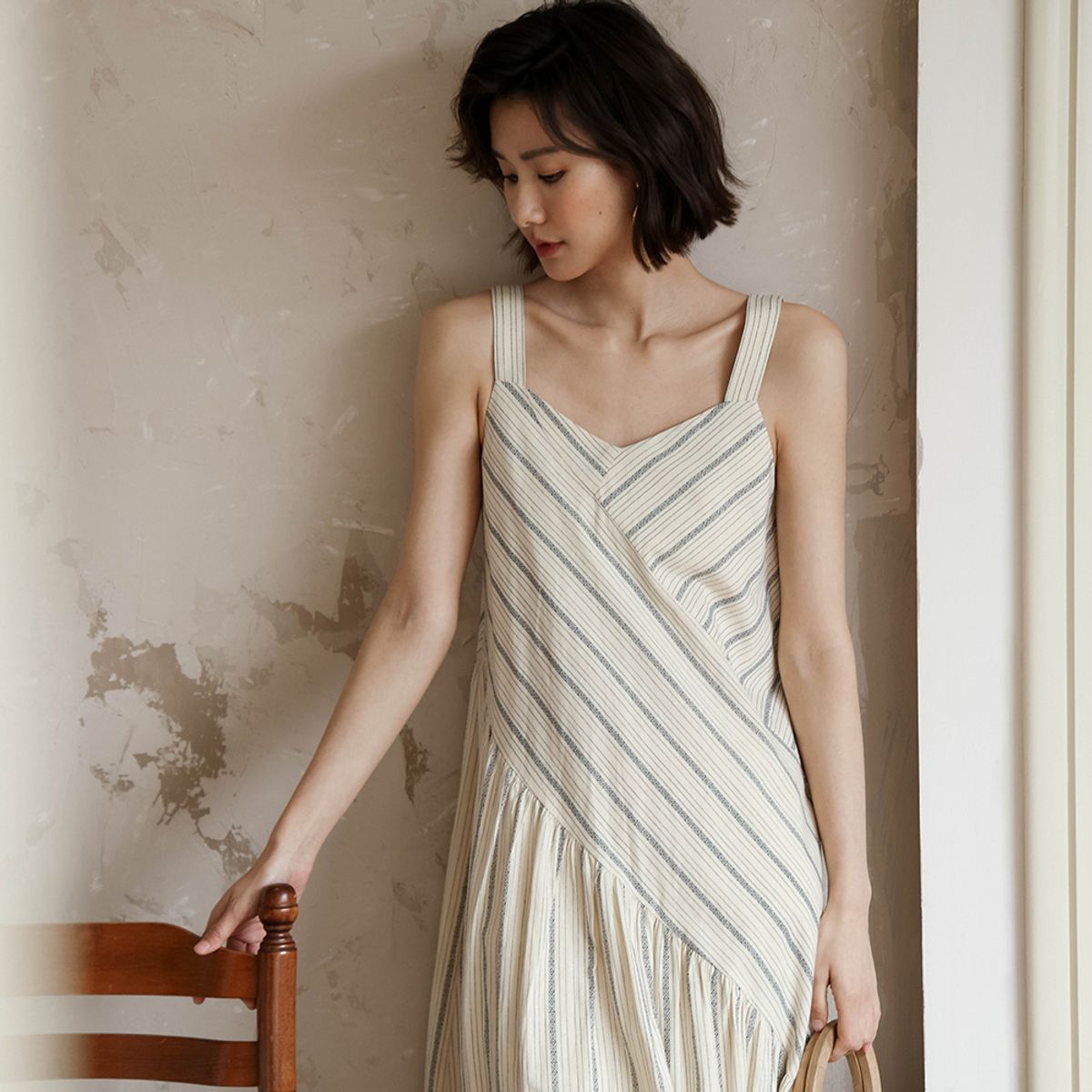 랭썬(LANGSON) LS_Splicing striped suspender dress