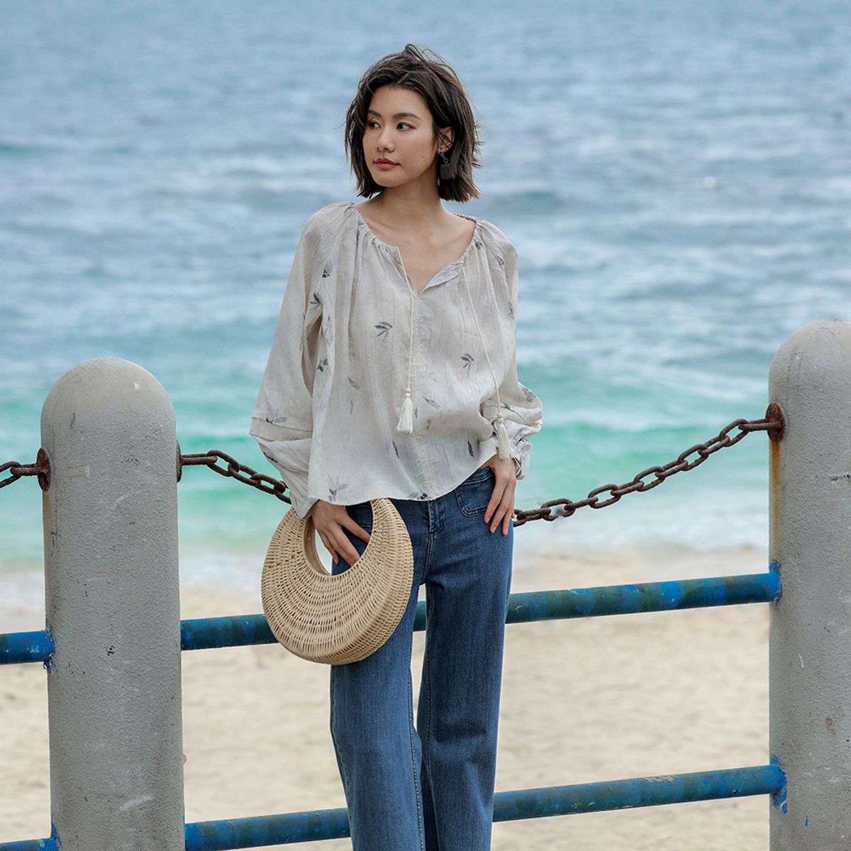 랭썬(LANGSON) LS_Balloon sleeve chiffon top