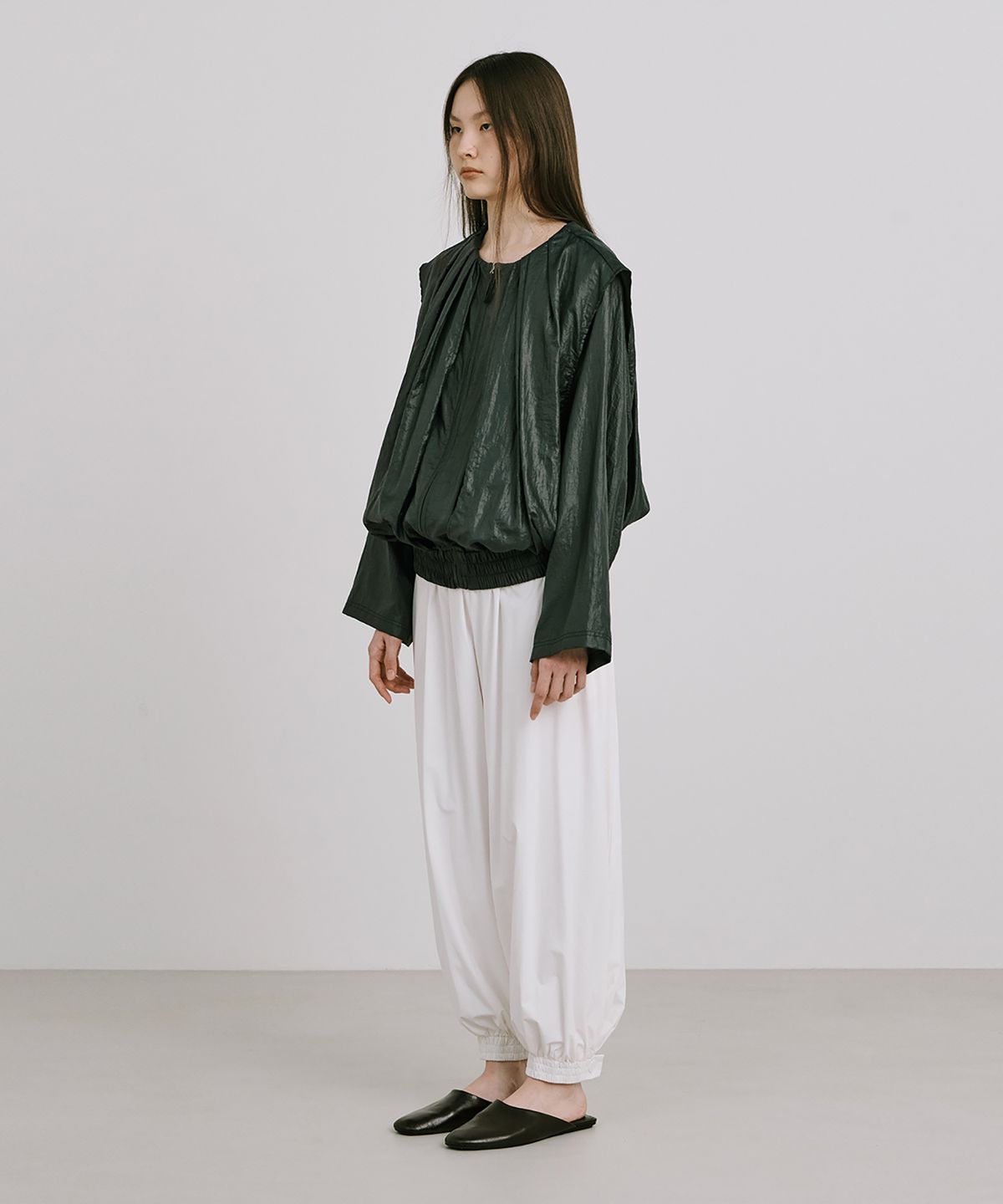 분더캄머(WNDERKAMMER) Shirred Moon Jar Jumper_Black (주름달항아리 점퍼_블랙)