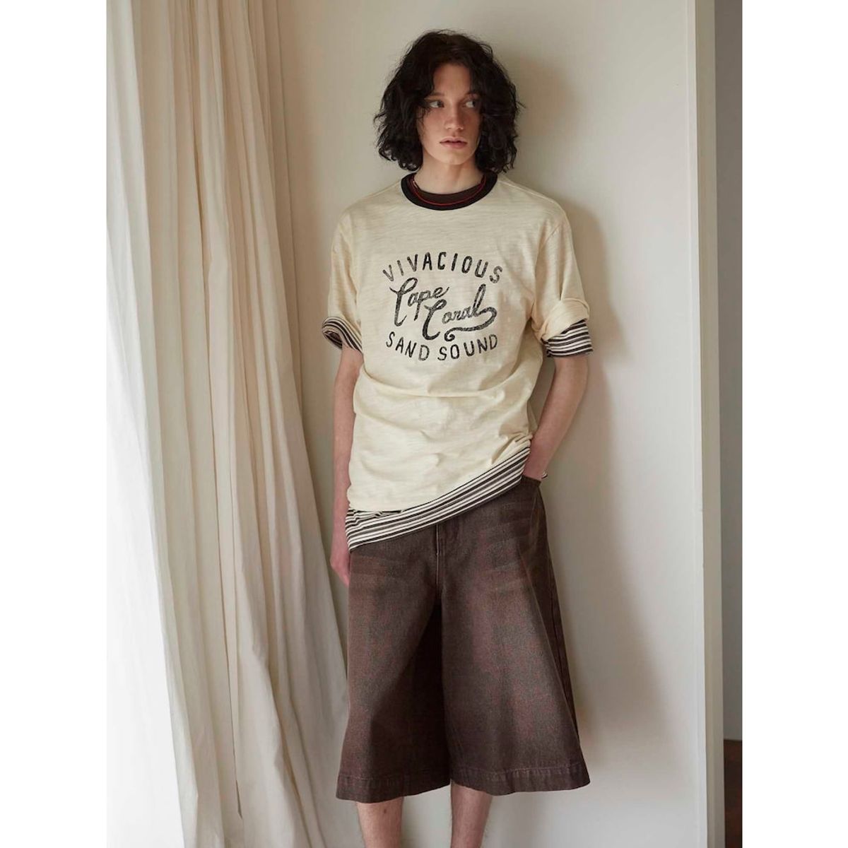 샌드 사운드(SAND SOUND) (UNISEX) 워시드 컬러 데님 버뮤다 숏츠  브라운