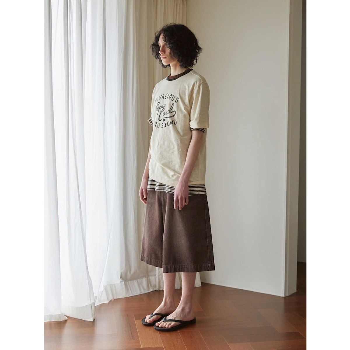 샌드 사운드(SAND SOUND) (UNISEX) 워시드 컬러 데님 버뮤다 숏츠  브라운