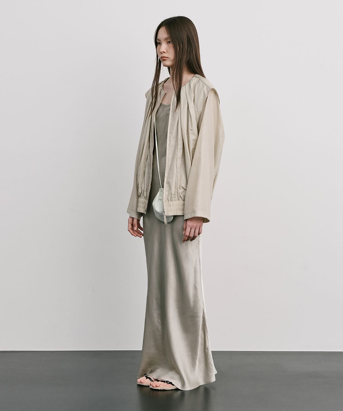 분더캄머(WNDERKAMMER) Shirred Moon Jar Jumper_Beige 주름달항아리 점퍼_베이지)