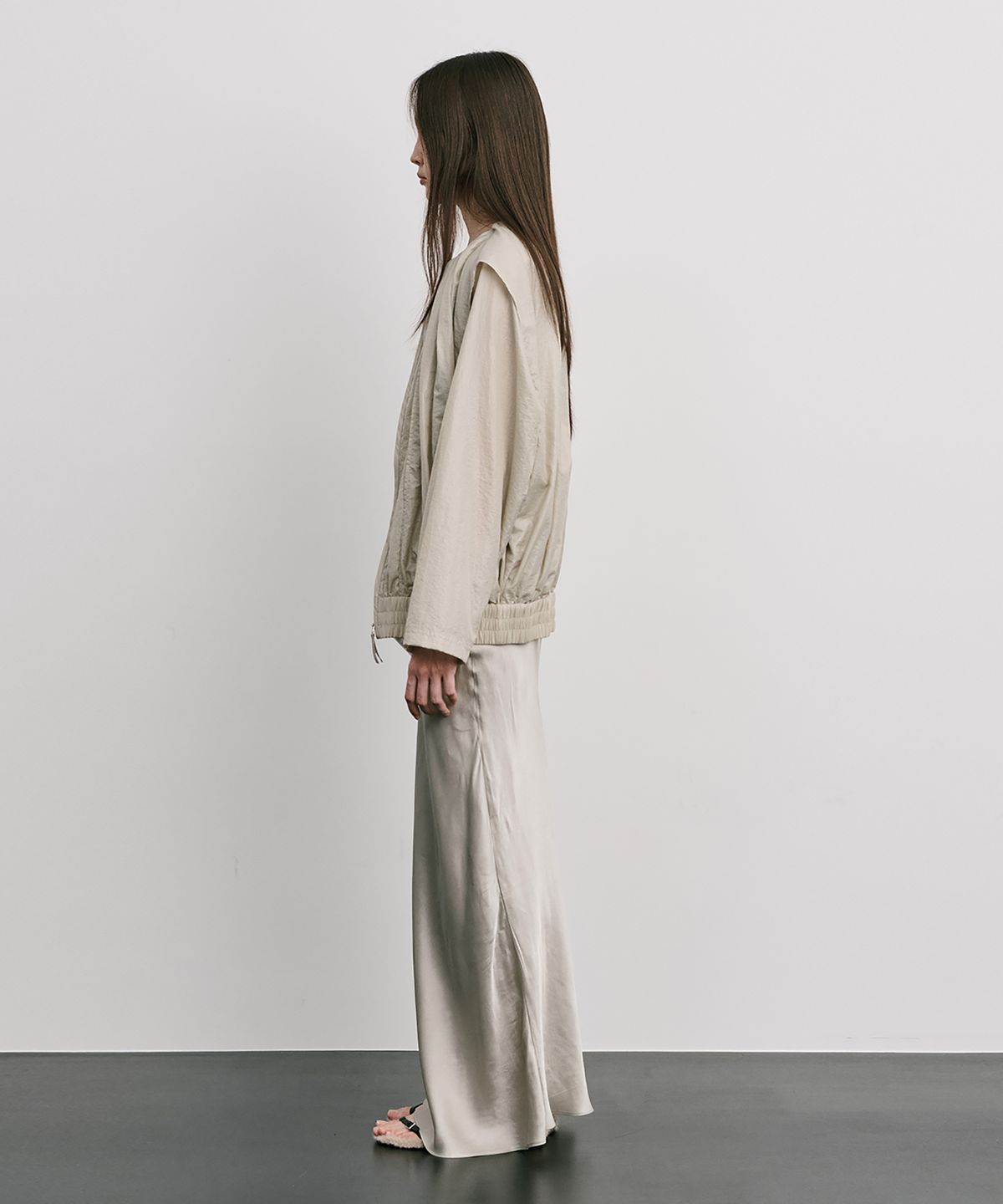 분더캄머(WNDERKAMMER) Shirred Moon Jar Jumper_Beige 주름달항아리 점퍼_베이지)