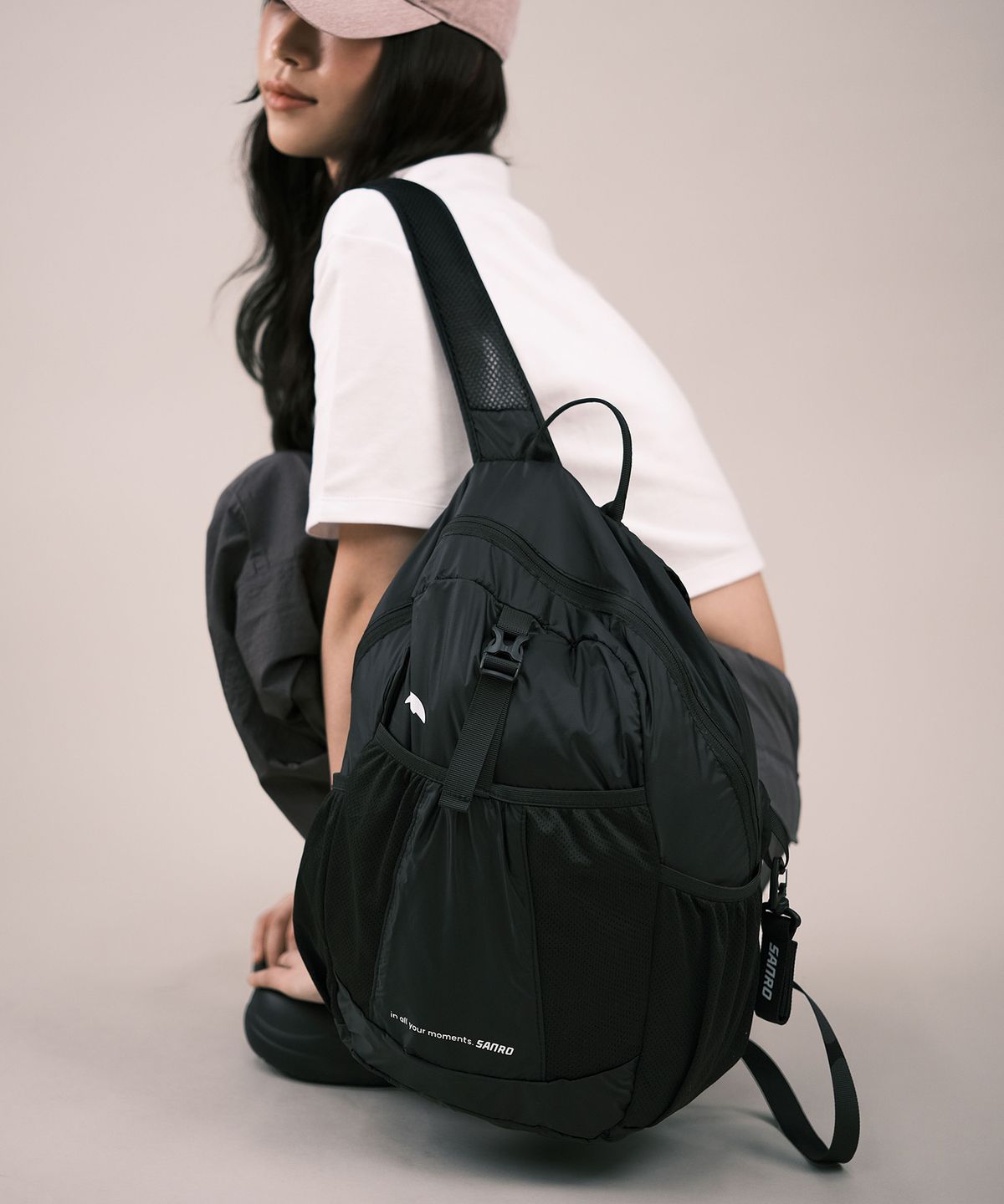산로(SANRO) COMPACT 폴딩백 하이킹 경량 백팩 20L - 블랙