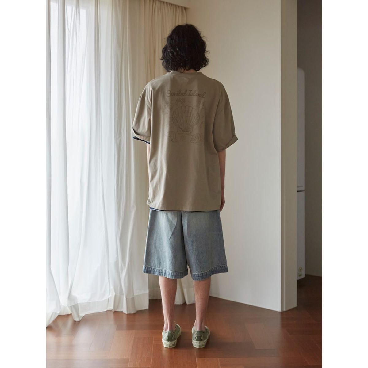 샌드 사운드(SAND SOUND) (UNISEX) 워시드 컬러 데님 버뮤다 숏츠  라이트 그레이
