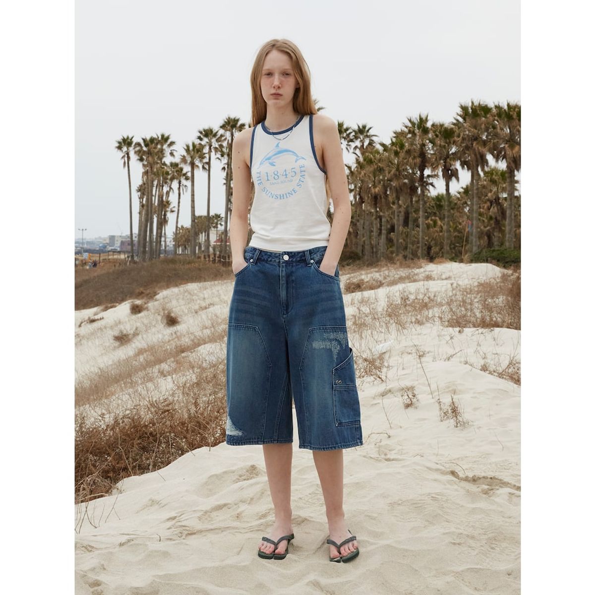 샌드 사운드(SAND SOUND) (UNISEX) 디스트로이드 카펜터 데님 버뮤다 숏츠  블루