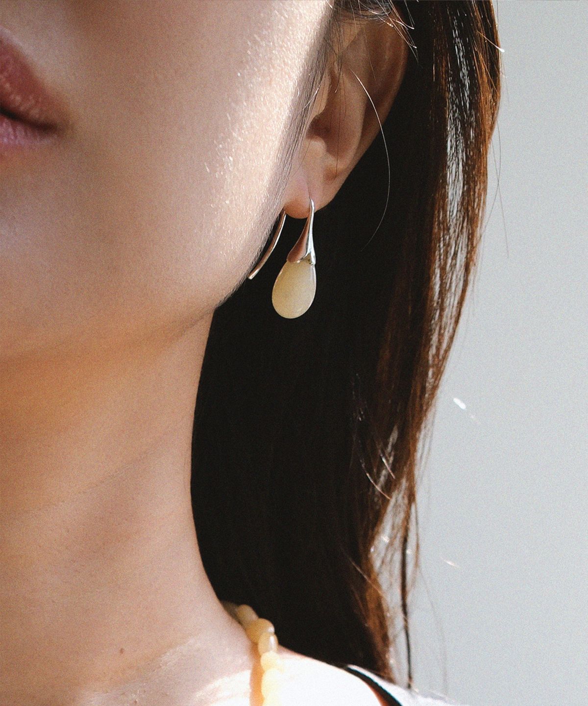 마르타(MARTA) 925 silver. Pebble earring_Lemon