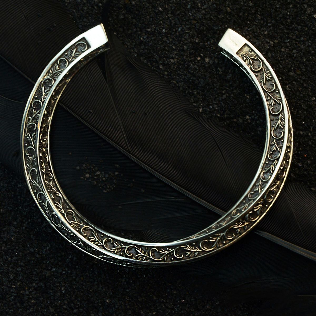 패스 미 바이(PASS ME BY) Infinity Bangle