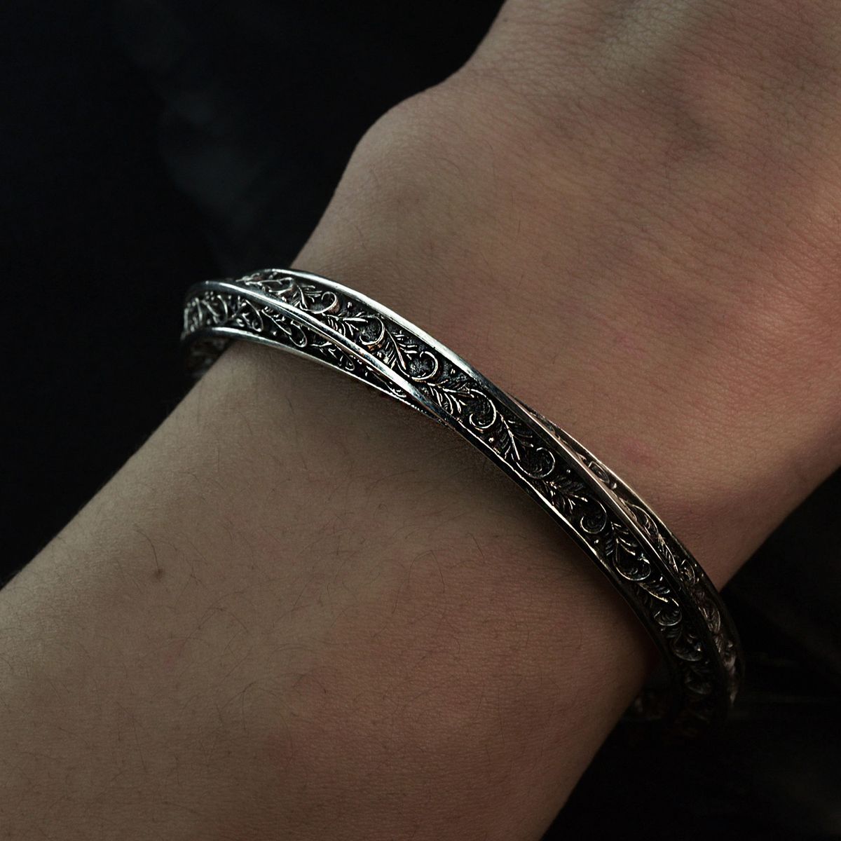 패스 미 바이(PASS ME BY) Infinity Bangle