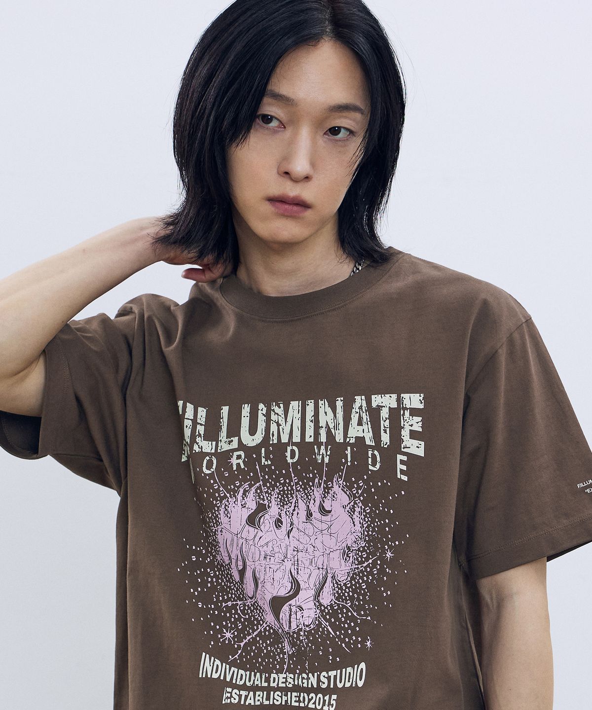 필루미네이트(FILLUMINATE) 버닝 하트 티셔츠-브라운