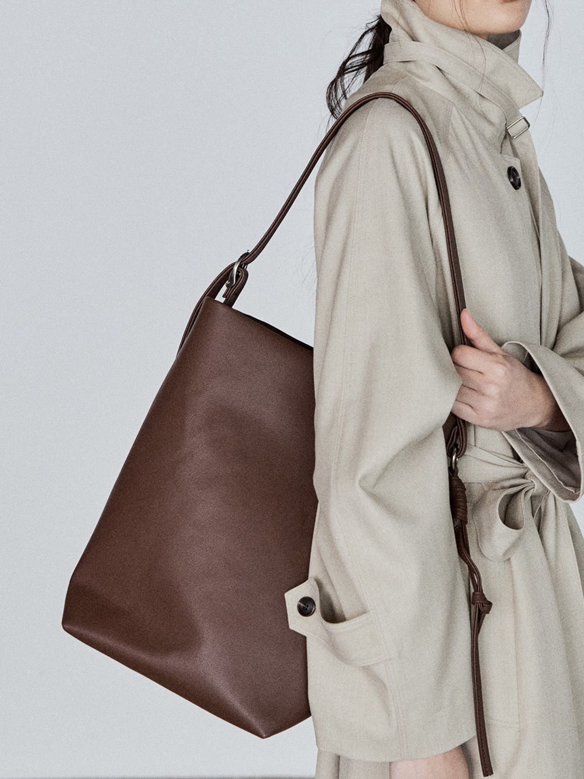 던팩토리(DAWN FACTORY) BUTLER BAG COW LEATHER BROWN 버틀러백 소가죽 브라운