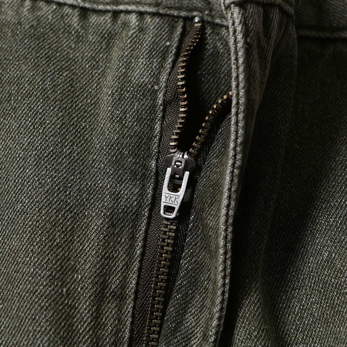 모이프(MOIF) [SS25] WIDE M35 SHORTS / OLIVE DENIM