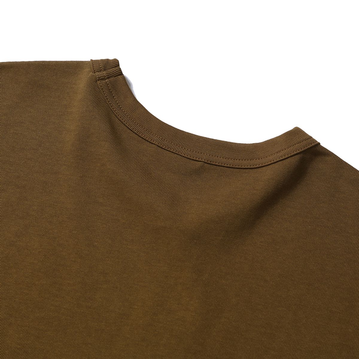 모이프(MOIF) [SS25] MAGAZINE POCKET H/S TEE / COYOTE TAN