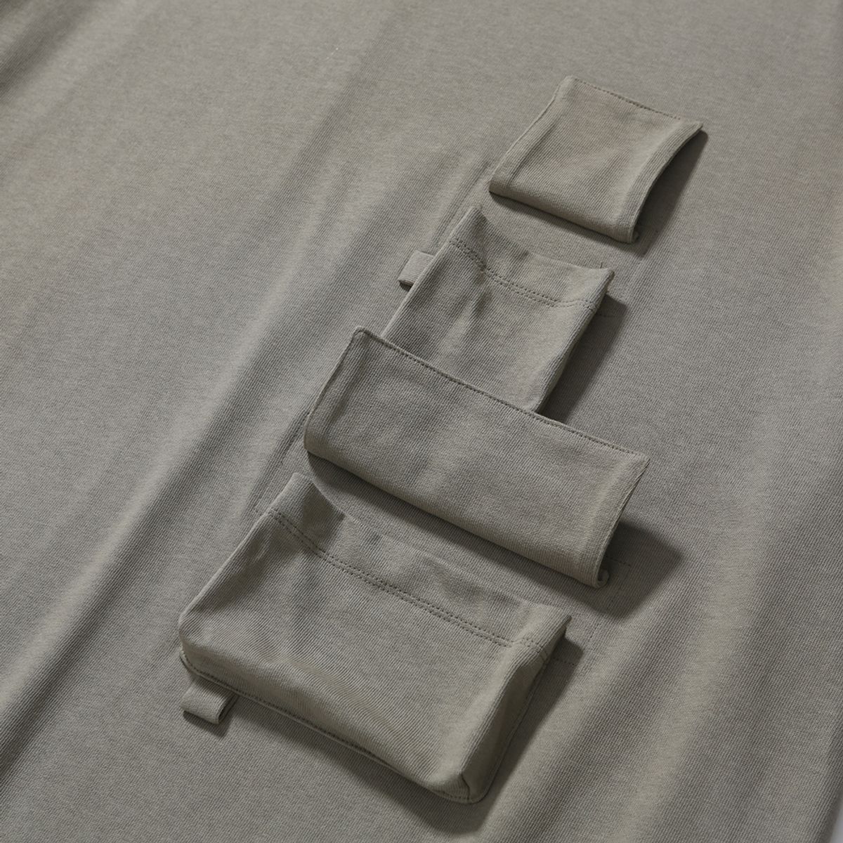 모이프(MOIF) [SS25] MAGAZINE POCKET H/S TEE / FOLIAGE GREEN