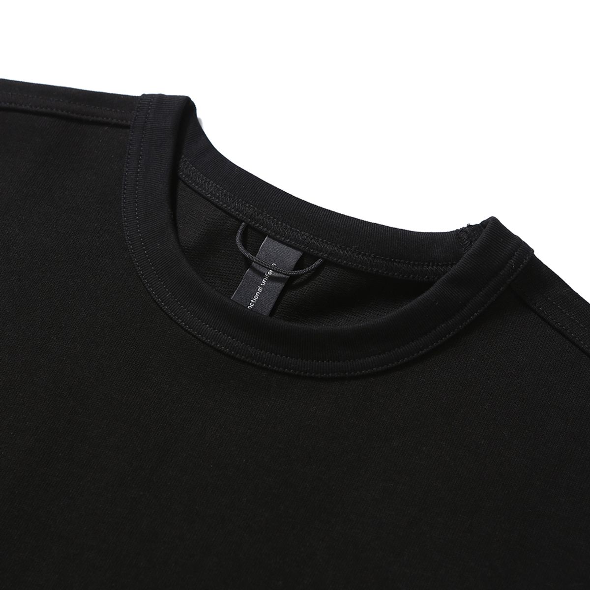 모이프(MOIF) [SS25] MAGAZINE POCKET H/S TEE / BLACK