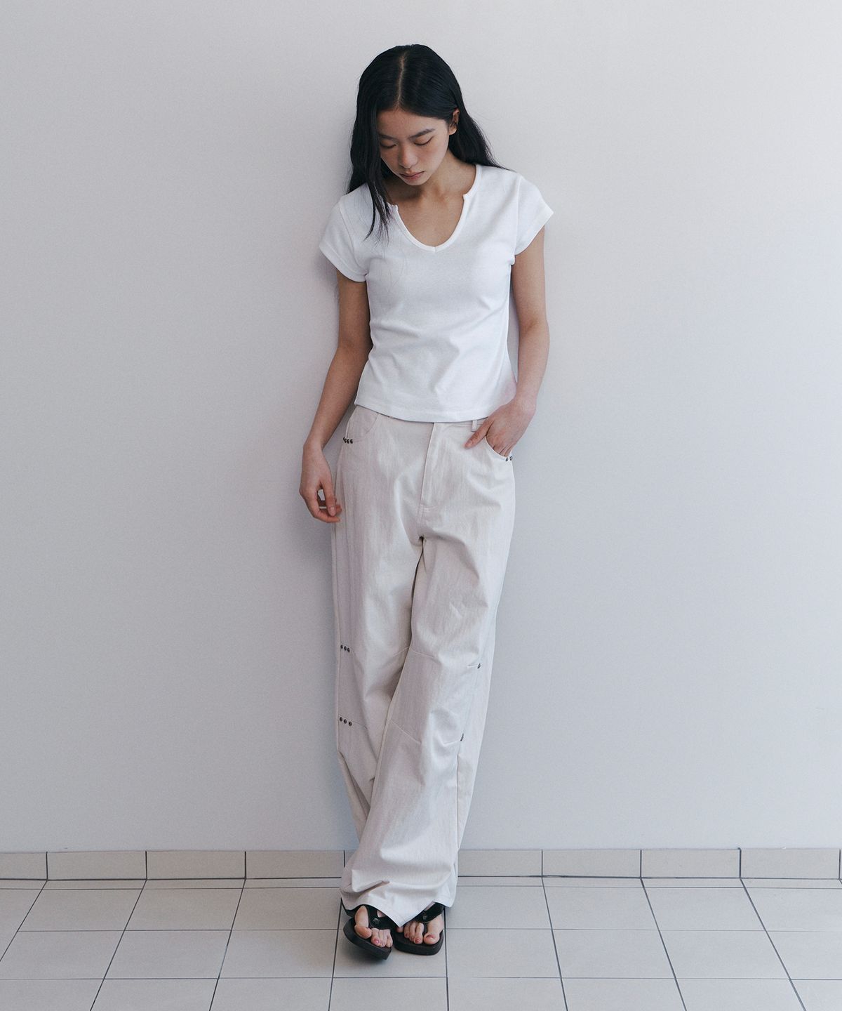 큐리티(CURETTY) C 90S LINE SLIT NECK HALF-SLEEVE T-SHIRT_WHITE