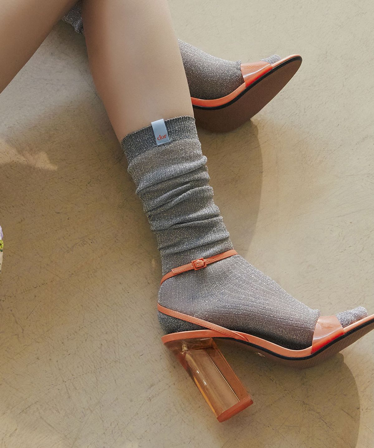클로르(CLOR) GLITTER LONG SOCKS - 2 colors