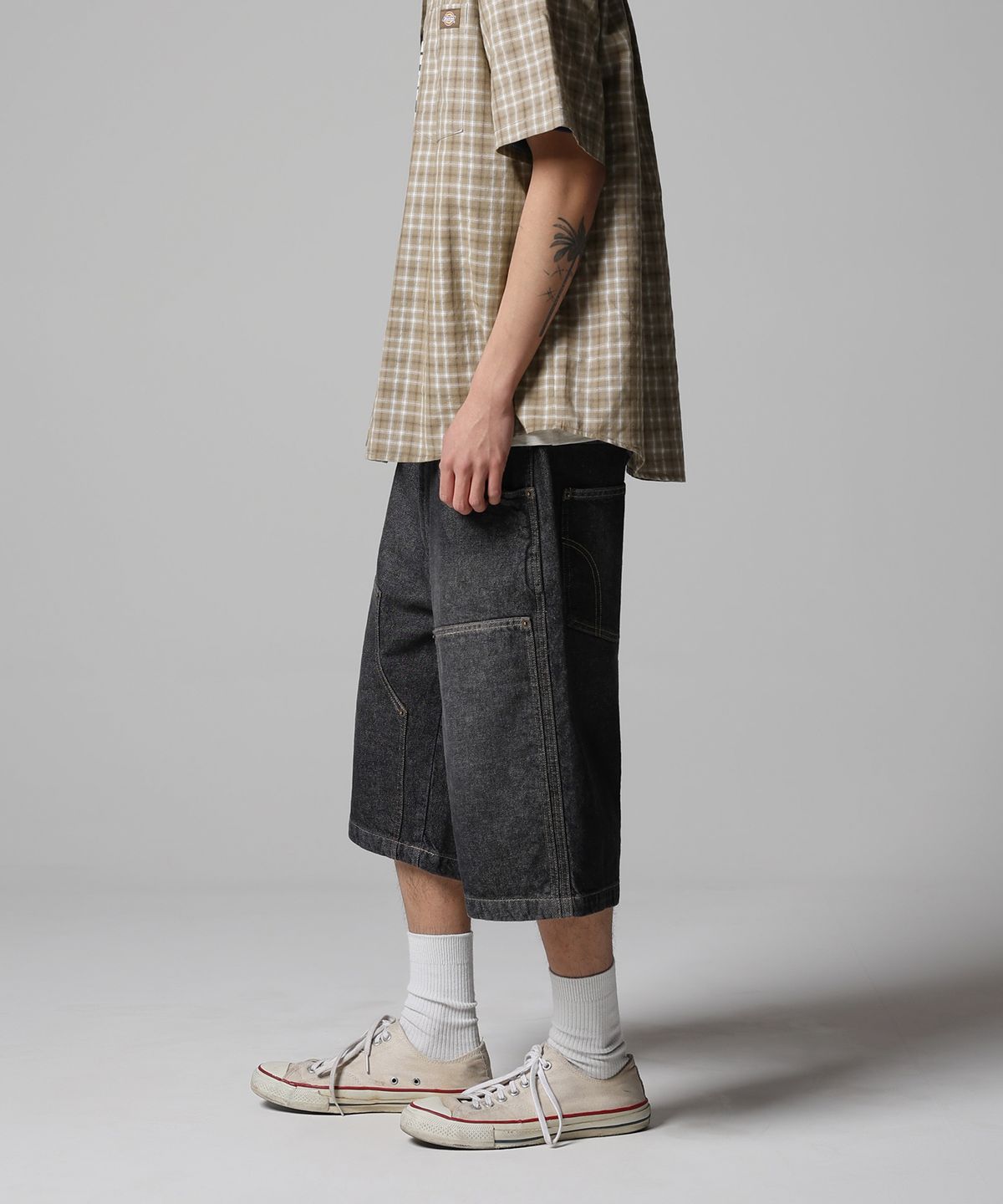 디키즈(DICKIES) 게리빌 더블니 데님 쇼츠 Black Denim