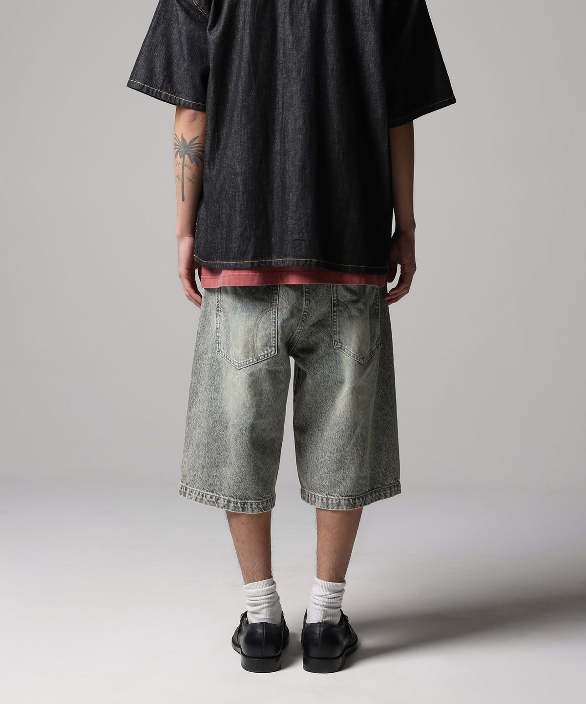 디키즈(DICKIES) 게리빌 더블니 데님 쇼츠 Tinted Denim
